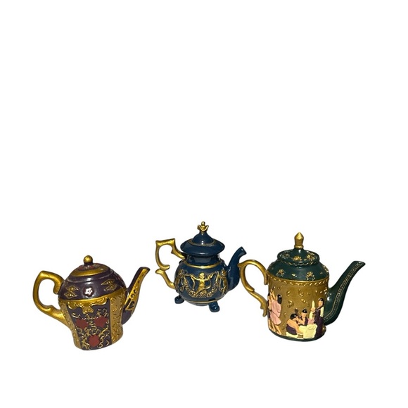 Collectible Vintage Decorative Resin Miniature Teapot , Set 3 PCS - Picture 2 of 8